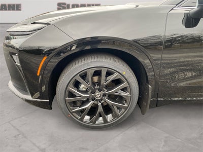 2025 Toyota CROWN SIGNIA Limited