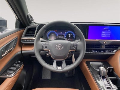 2025 Toyota CROWN SIGNIA Limited