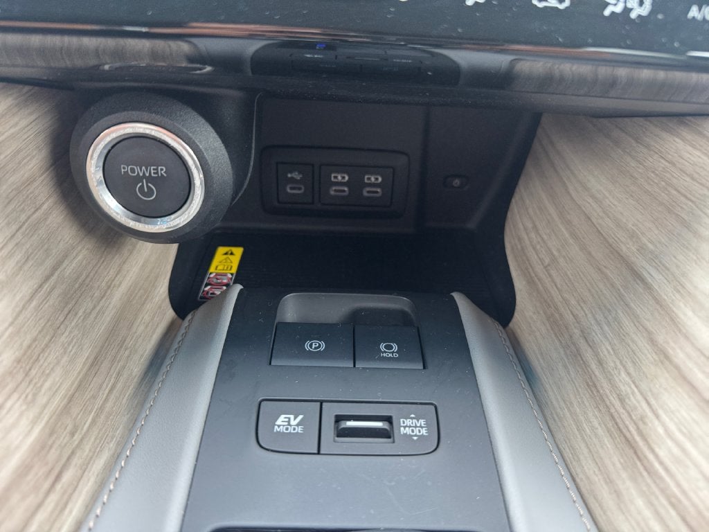2023 Toyota Venza XLE
