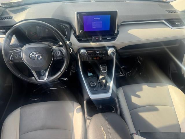 2023 Toyota RAV4 HYBRID XLE Premium