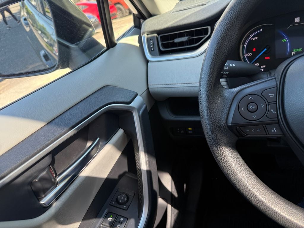 2023 Toyota RAV4 Hybrid XLE