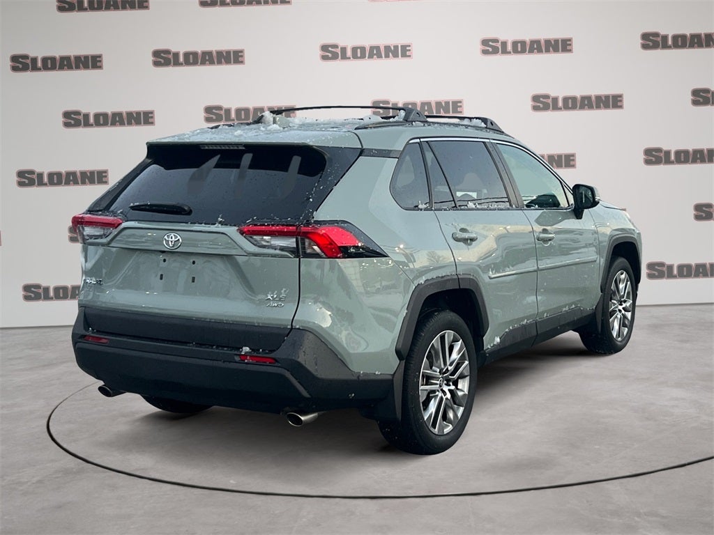 2022 Toyota RAV4 XLE Premium