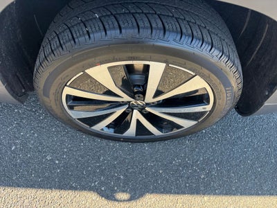 2024 Volkswagen Taos 1.5T SE