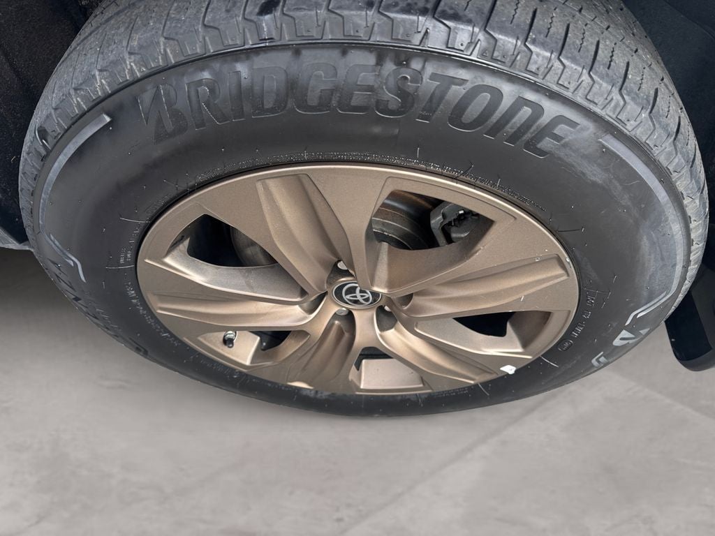 2023 Toyota Highlander Hybrid Bronze Edition