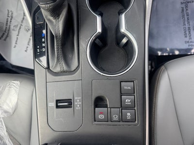 2023 Toyota Highlander Hybrid Bronze Edition