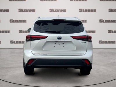 2023 Toyota Highlander Hybrid Bronze Edition