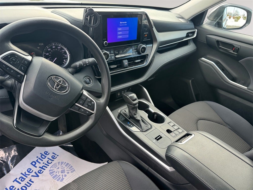 2023 Toyota Highlander L