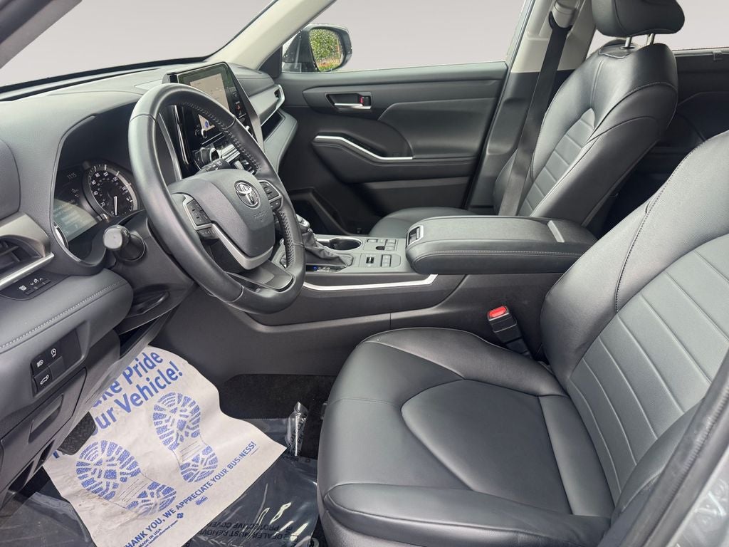 2025 Toyota Highlander XLE