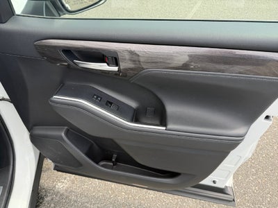 2023 Toyota Highlander Limited