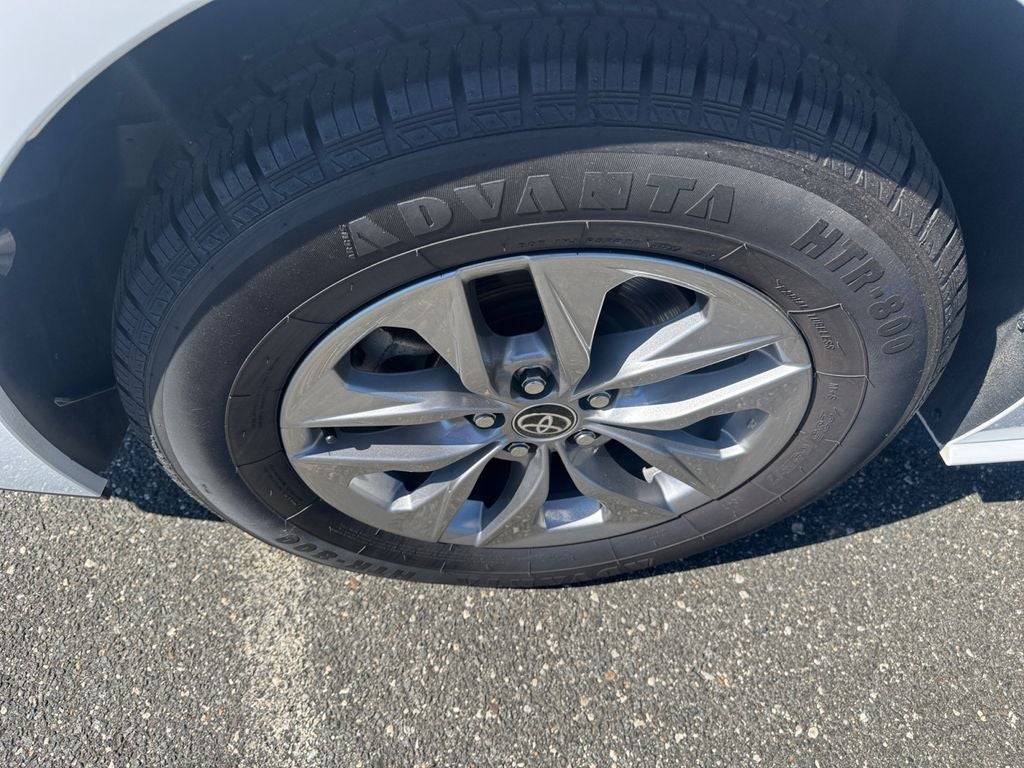 2024 Toyota Sienna LE 8 Passenger
