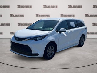 2024 Toyota Sienna LE 8 Passenger