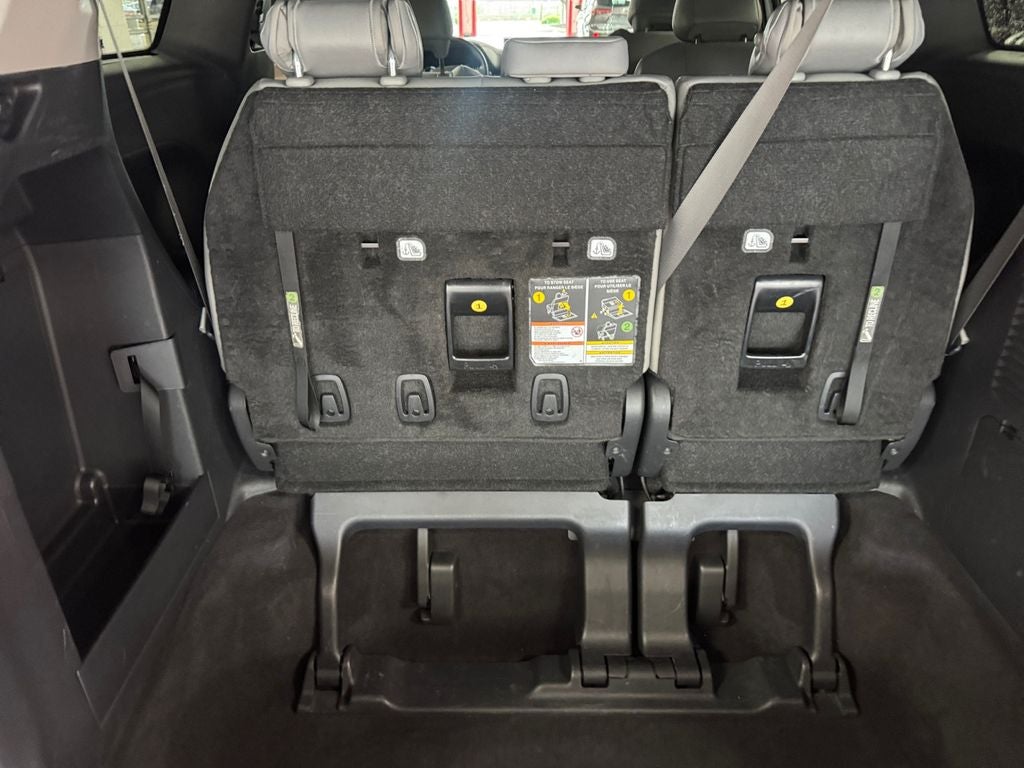 2025 Toyota Sienna XLE 8 Passenger