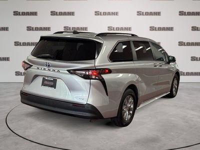 2025 Toyota Sienna XLE 8 Passenger