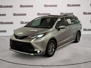 2025 Toyota Sienna XLE 8 Passenger