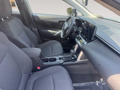 2024 Toyota Corolla Cross LE