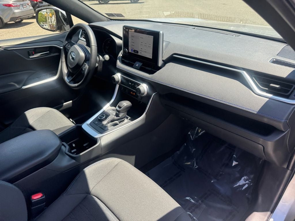 2025 Toyota RAV4 Hybrid SE