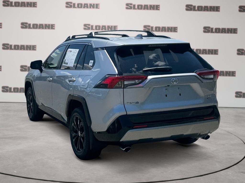 2025 Toyota RAV4 Hybrid SE