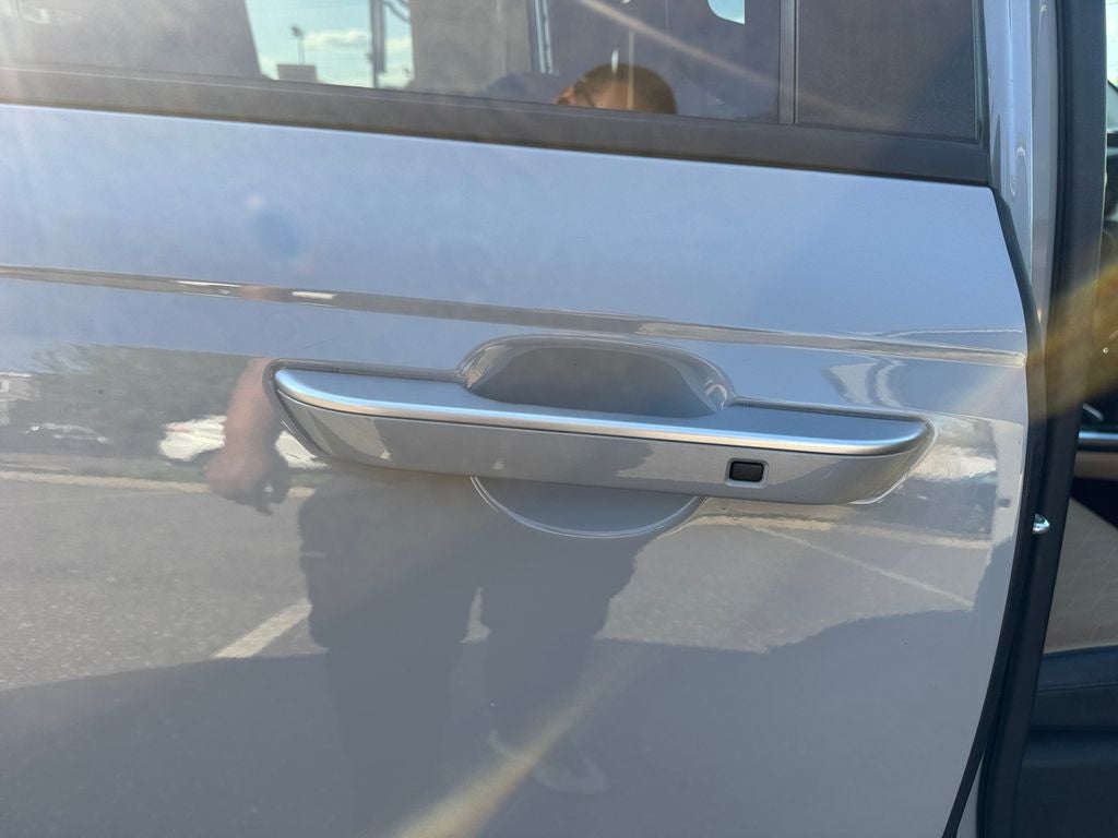 2022 Kia Carnival EX