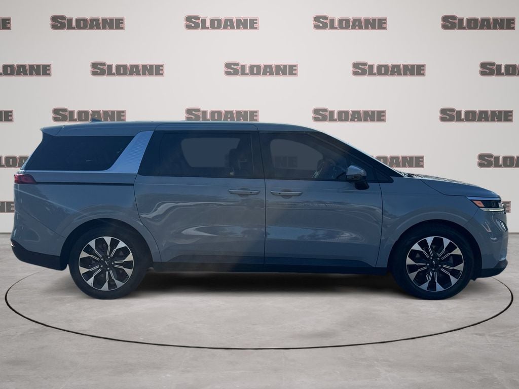 2022 Kia Carnival EX