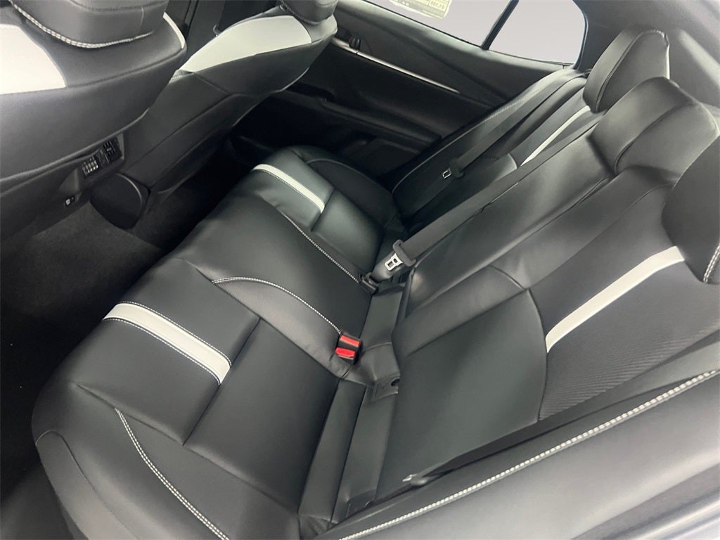 2026 Toyota Camry SE AWD