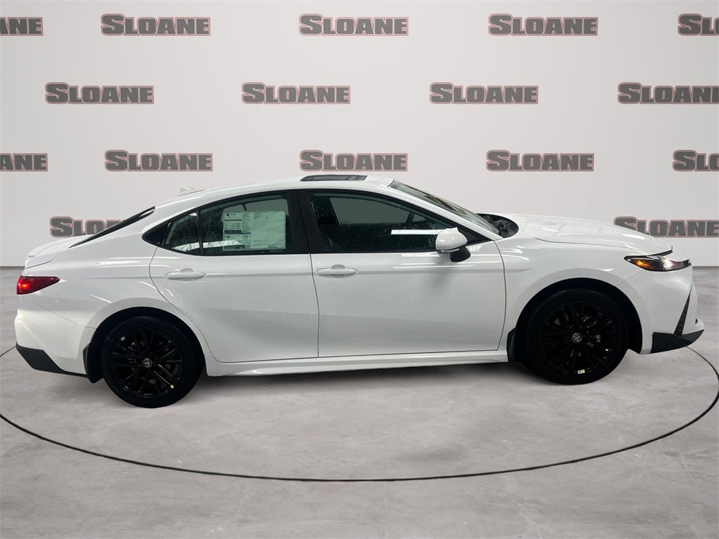 2026 Toyota Camry SE AWD