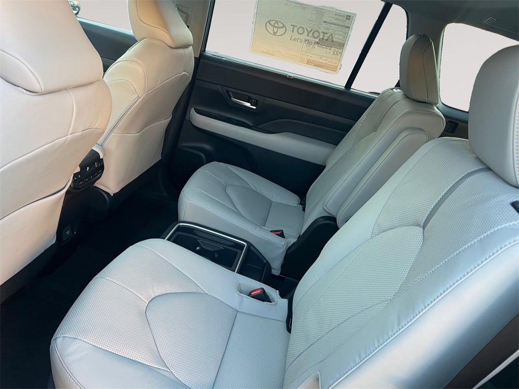 2026 Toyota Grand Highlander Platinum