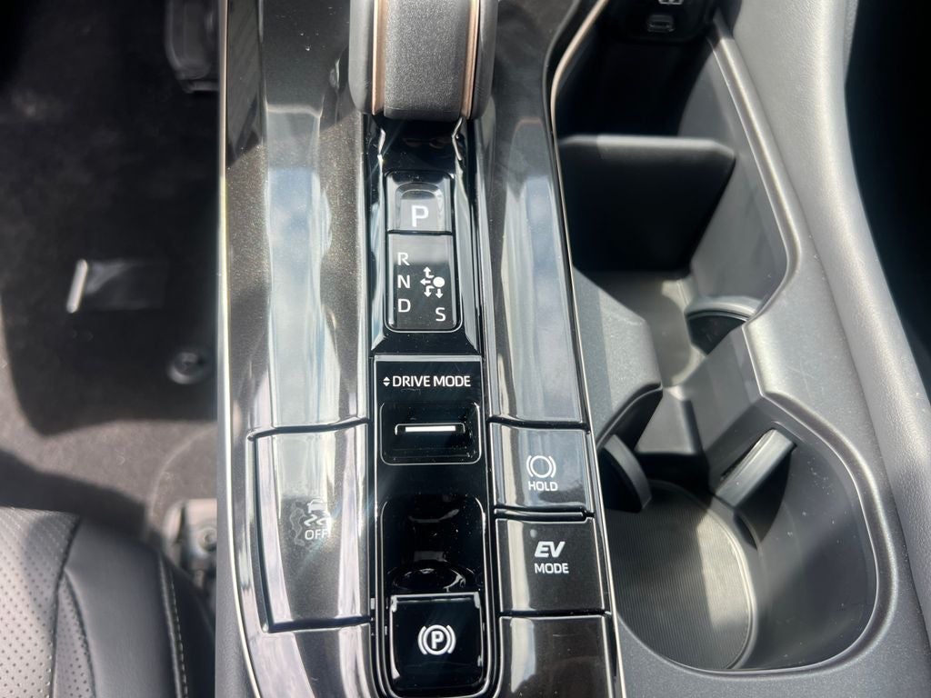 2026 Toyota Toyota Crown Signia Limited