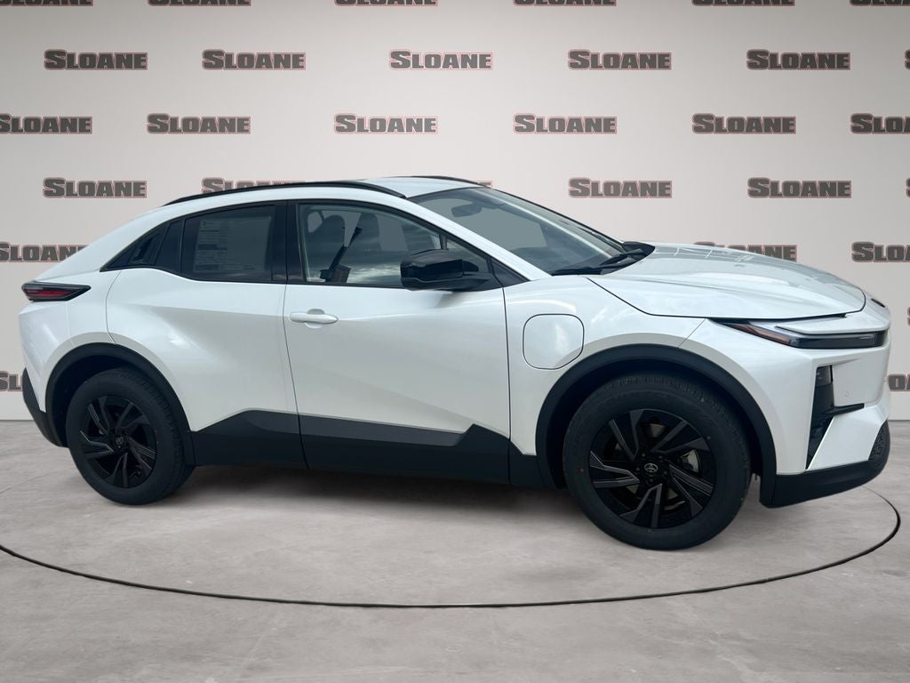 2026 Toyota C-HR SE